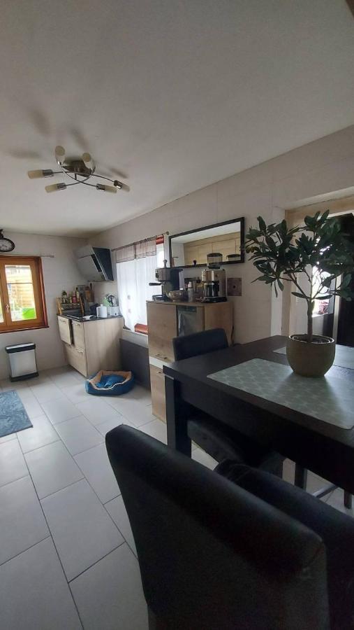 Petite Maison Sur La Colline Du Gibloux: 1Chambre,1 Salon Et Salle De Bain Prives Au Rez De Chausse, Piscine Exterieur Et Bbq , Le Châtelard-Montreux Exteriér fotografie